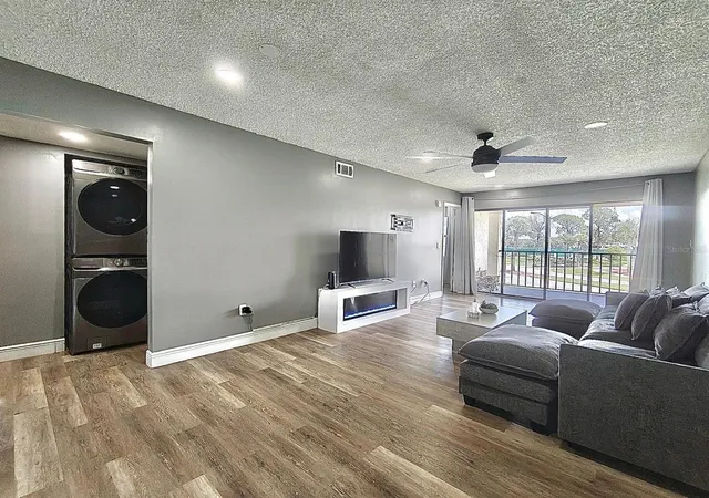 Photo 3 of Condo for sale at 6062 Willowpointe Cir #I203, Orlando, FL 32822 | MLS# O6426611 | Listing updated on 2026-08-11