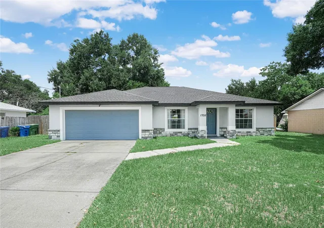 Photo 1 of Single family home for sale at 1705 Sandalwood Cir Sw, Winter Haven, FL 33880 | MLS# P4939364 | Listing updated on 2026-08-24