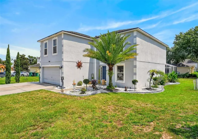Photo 3 of Single family home for sale at 600 Briarcliff Rd, Eustis, FL 32726 | MLS# G5115326 | Listing updated on 2026-08-07