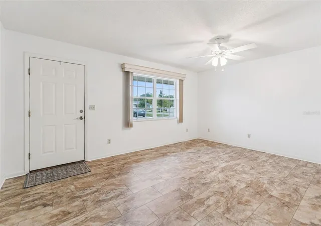 Photo 4 of Single family home for sale at 1433 Thousand Roses Ave W, Lake Wales, FL 33853 | MLS# P4939366 | Listing updated on 2026-10-09