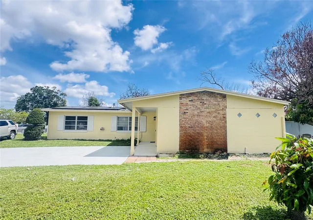 Photo 2 of Single family home for sale at 767 Forester Ave, Orlando, FL 32809 | MLS# S5154063 | Listing updated on 2026-07-25