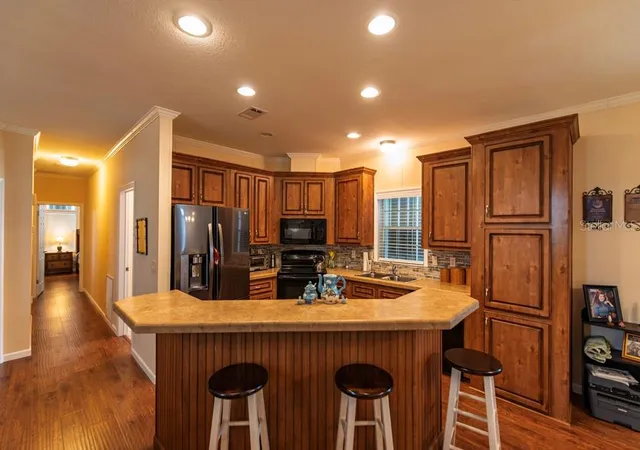Photo 4 of Manufactured home for sale at 31 Copenhagen Ave, Punta Gorda, FL 33950 | MLS# C7528596 | Listing updated on 2026-09-01
