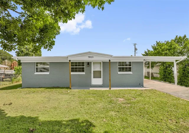Photo 1 of Single family home for sale at 7013 Cocos Dr, Orlando, FL 32807 | MLS# O6426632 | Listing updated on 2026-10-07