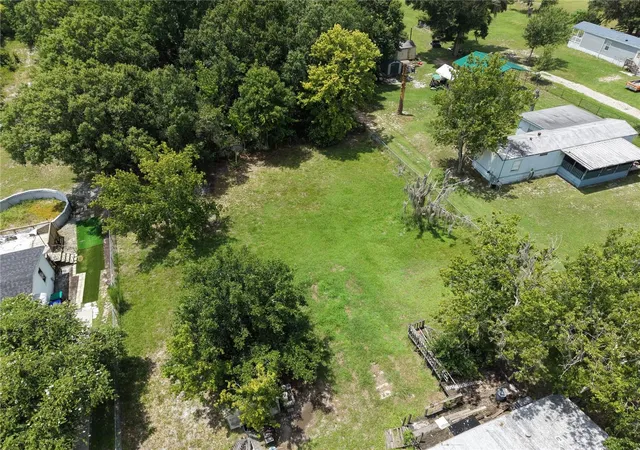 Photo 3 of Manufactured home for sale at 18440 Amityville Dr, Orlando, FL 32820 | MLS# O6426633 | Listing updated on 2026-09-29