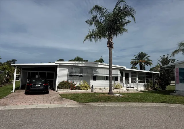 Photo 1 of Manufactured home for sale at 5640 Forsythia Rd, Venice, FL 34293 | MLS# N6145085 | Listing updated on 2026-07-21