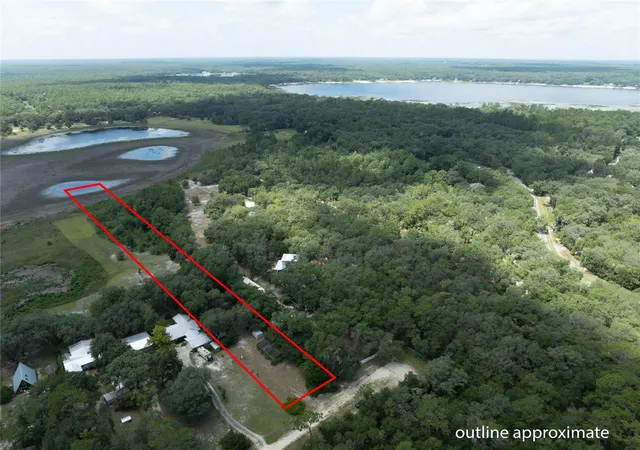 Photo 5 of Single family home for sale at 111 2nd Street, Melrose, FL 32666 | MLS# GC542098 | Listing updated on 2026-07-21
