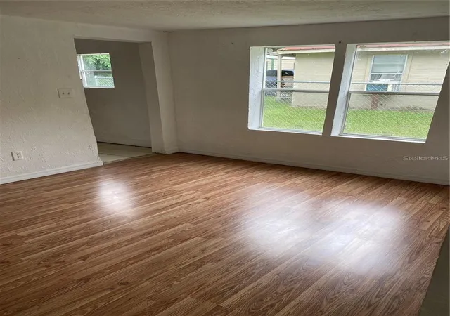 Photo 2 of Single family home for sale at 414 Nw 9th Avenue, Ocala, FL 34475 | MLS# TB8530944 | Listing updated on 2026-08-24