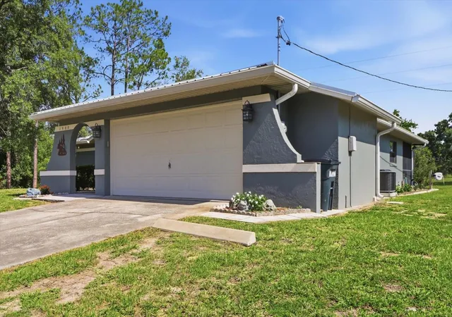 Photo 3 of Sale Pending at 1900 W Alhambra Dr, Citrus Springs, FL 34434 | MLS# TB8530946 | Listing updated on 2026-09-16