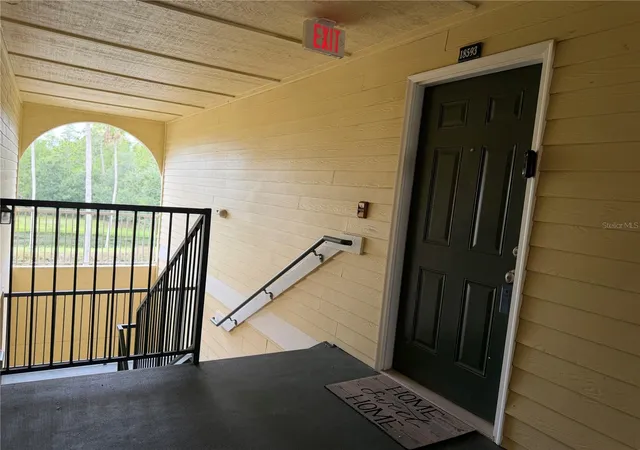2nd image of 18593 Bridle Club Dr, Tampa, FL 33647 | MLS# TB8530949