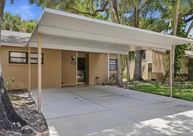 Photo 3 of Condo for sale at 5063 Village Gdns Dr #9, Sarasota, FL 34234 | MLS# A4700557 | Listing updated on 2026-08-30