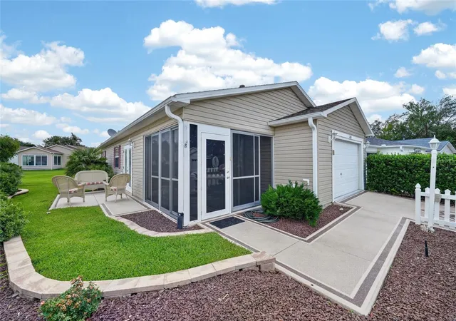 Photo 2 of Single family home for sale at 2673 Suffolk St, The Villages, FL 32162 | MLS# G5115332 | Listing updated on 2026-09-19
