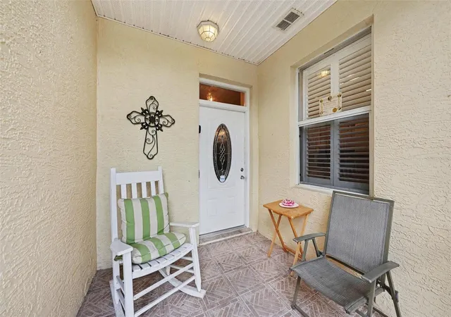 3rd image of 1050 Starkey Rd #2403, Largo, FL 33771 | MLS# C7528602