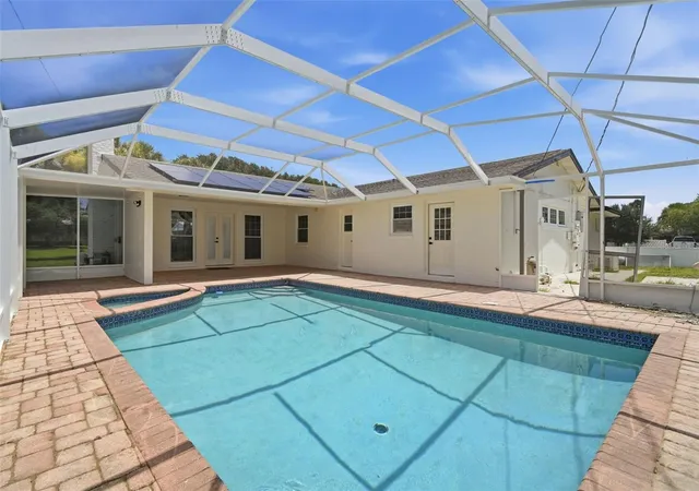 Photo 3 of Single family home for sale at 102 Ann Rustin Dr, Ormond Beach, FL 32176 | MLS# O6426657 | Listing updated on 2026-09-29