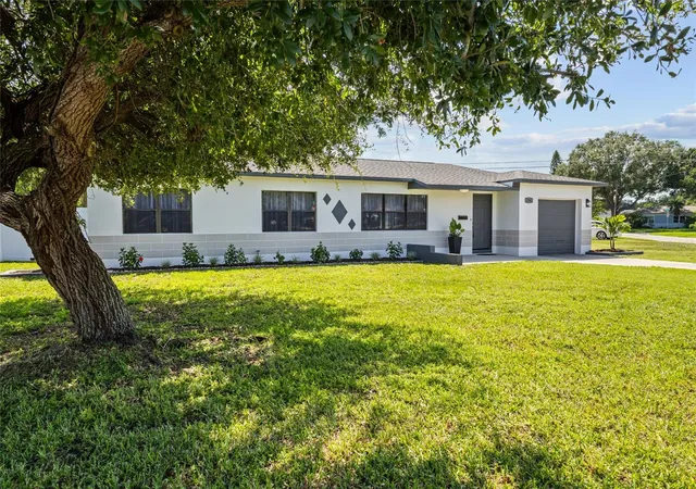 Photo 2 of Single family home for sale at 1200 63rd Avenue N, St Petersburg, FL 33702 | MLS# TB8530973 | Listing updated on 2026-10-22