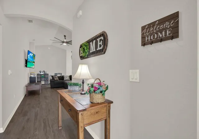 Photo 3 of Single family home for sale at 117 Eagle Summit Dr, Ruskin, FL 33570 | MLS# TB8530990 | Listing updated on 2026-07-29