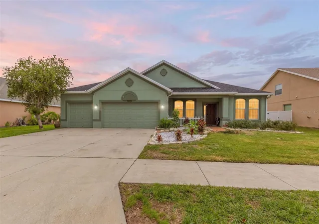 1st image of 2206 Via Cortona St, Plant City, FL 33566 | MLS# TB8530992