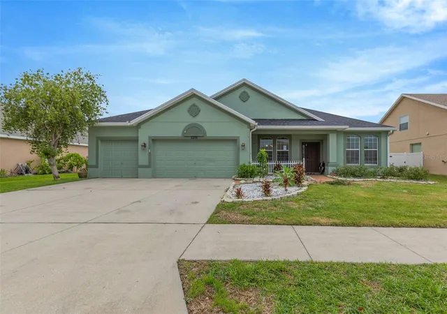2nd image of 2206 Via Cortona St, Plant City, FL 33566 | MLS# TB8530992