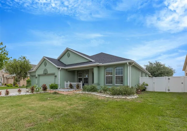 3rd image of 2206 Via Cortona St, Plant City, FL 33566 | MLS# TB8530992