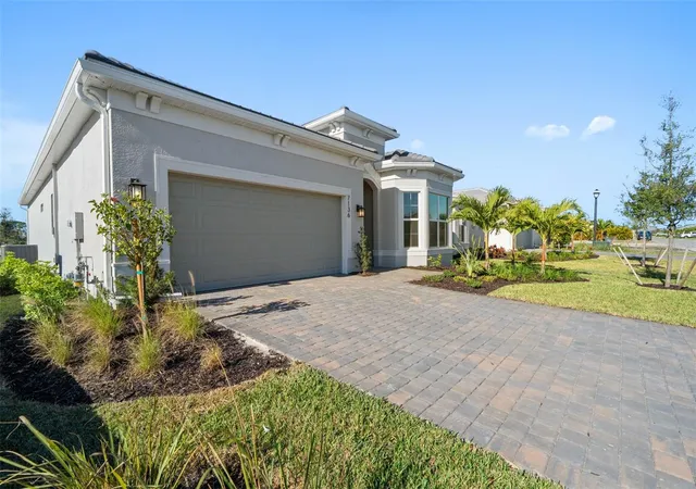 Photo 2 of Single family home for sale at 7621 Fulham Ave, Bradenton, FL 34210 | MLS# TB8530994 | Listing updated on 2026-09-16