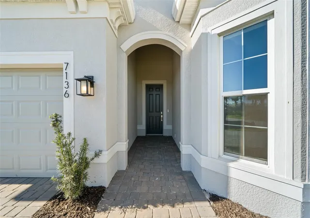 Photo 3 of Single family home for sale at 7621 Fulham Ave, Bradenton, FL 34210 | MLS# TB8530994 | Listing updated on 2026-09-16