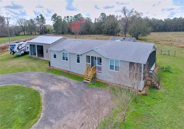 1st image of 14890 Cr 757, Webster, FL 33597 | MLS# TB8530996