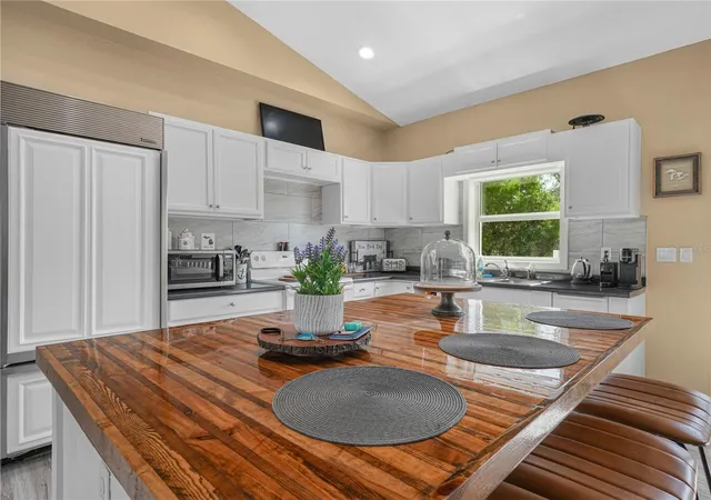 3rd image of 10134 S Orange Blossom Blvd, Sebring, FL 33875 | MLS# OM728857