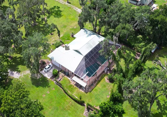 4th image of 914 S Miller Rd, Valrico, FL 33594 | MLS# TB8531028