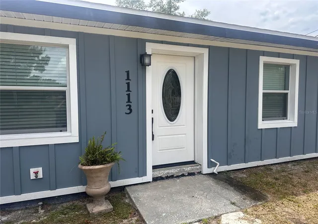 Photo 2 of Single family home for sale at 1113 S Central Ave, Lakeland, FL 33815 | MLS# O6426723 | Listing updated on 2026-09-04