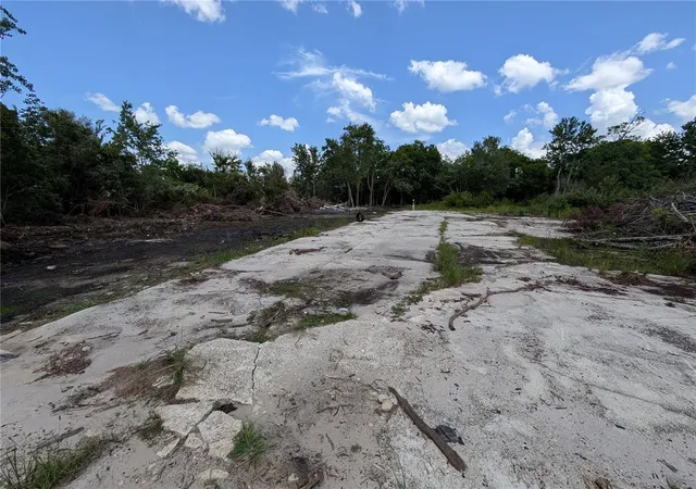 Photo 2 of Land for sale at 18847 Jefferson Ave, Orlando, FL 32820 | MLS# O6426733 | Listing updated on 2026-08-30