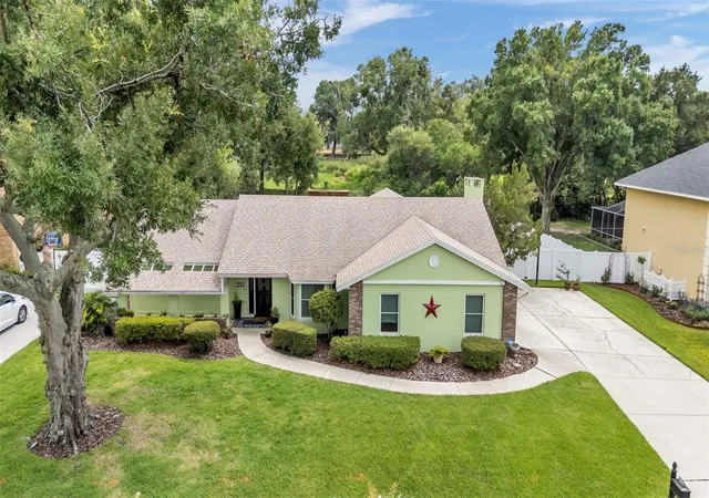 Photo 2 of Single family home for sale at 4765 Highlands Pl Cir, Lakeland, FL 33813 | MLS# L4963645 | Listing updated on 2026-10-22