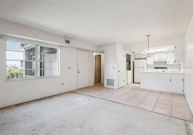 Photo 5 of Condo for sale at 93 Windtree Ln #102, Winter Garden, FL 34787 | MLS# O6426740 | Listing updated on 2026-08-01