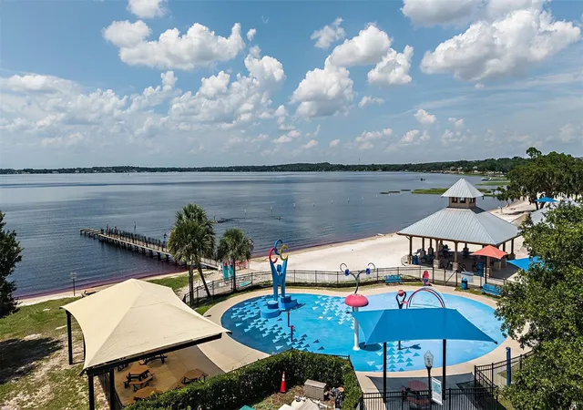 4th image of 7425 Fieldstone Dr, Groveland, FL 34736 | MLS# O6426743