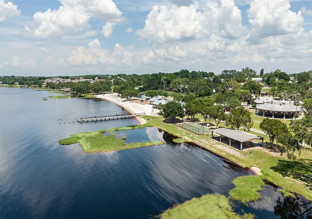 5th image of 7425 Fieldstone Dr, Groveland, FL 34736 | MLS# O6426743