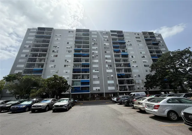 Photo 1 of Sale Pending at Apt 207 Borinquen Towers #207, San Juan, PR 00925 | MLS# PR9122886 | Listing updated on 2026-09-08