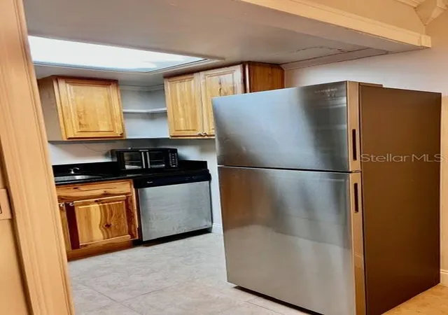 3rd image of 942 Lake Destiny Rd, Altamonte Springs, FL 32714