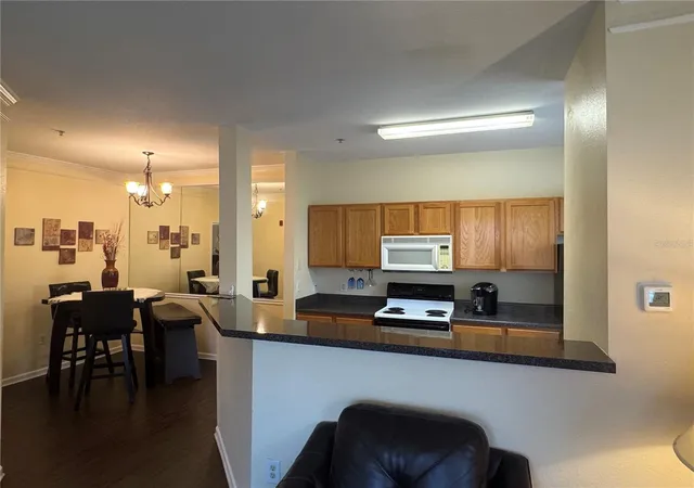 Photo 4 of Condo for sale at 4802 51st Street W #510, Bradenton, FL 34210 | MLS# A4700581 | Listing updated on 2026-08-22