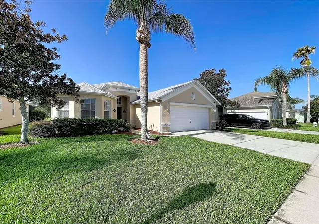 Photo 2 of Single family home for sale at 189 Minniehaha Cir, Haines City, FL 33844 | MLS# W7887829 | Listing updated on 2026-07-21