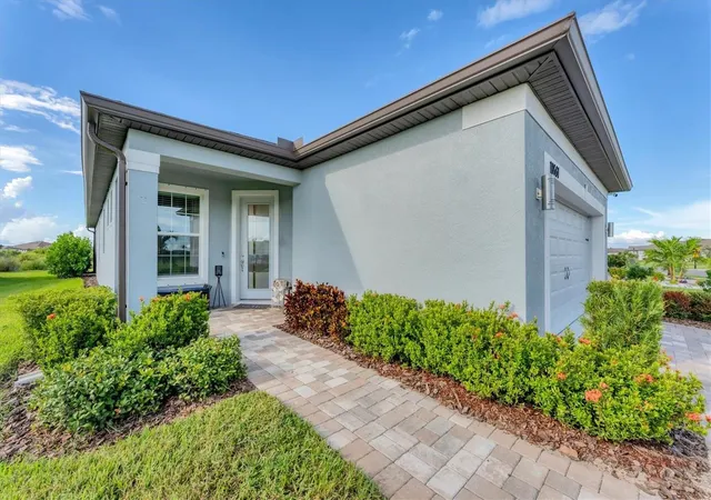 Photo 3 of Single family home for sale at 10661 Spring Tide Way, Parrish, FL 34219 | MLS# A4700585 | Listing updated on 2026-09-17