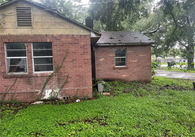 Photo 2 of Single family home for sale at 2510 W Henry Ave, Tampa, FL 33614 | MLS# TB8531103 | Listing updated on 2026-08-03