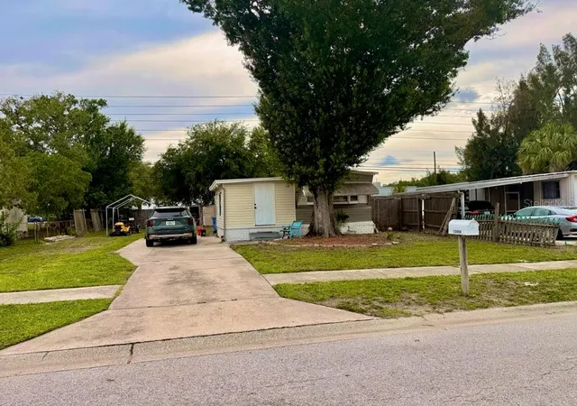 Photo 2 of Manufactured home for sale at 13494 61st Way N, Clearwater, FL 33760 | MLS# TB8531108 | Listing updated on 2026-07-21