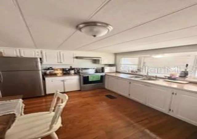 Photo 4 of Manufactured home for sale at 13494 61st Way N, Clearwater, FL 33760 | MLS# TB8531108 | Listing updated on 2026-07-21