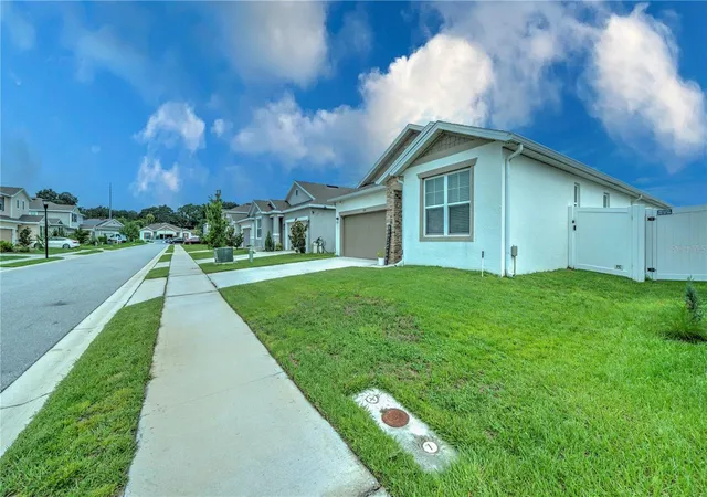 3rd image of 1228 Mattie Pointe Blvd, Auburndale, FL 33823 | MLS# S5154099