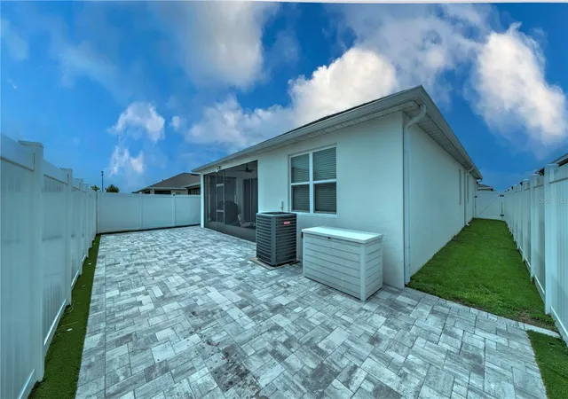 4th image of 1228 Mattie Pointe Blvd, Auburndale, FL 33823 | MLS# S5154099