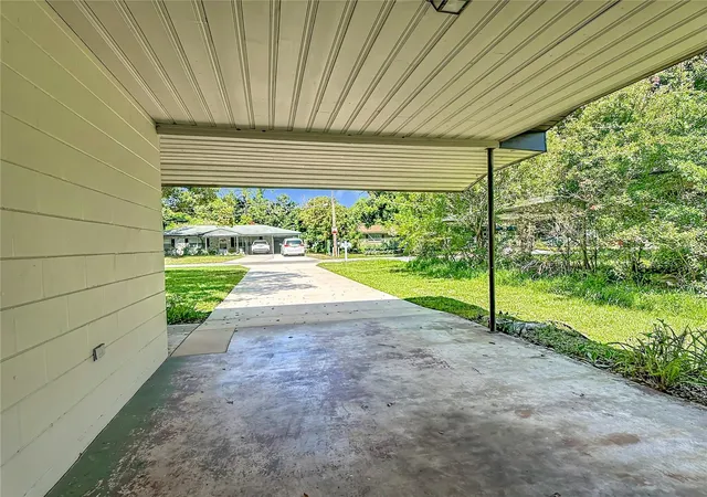 5th image of 220 Pinehurst Dr, Auburndale, FL 33823 | MLS# S5154101