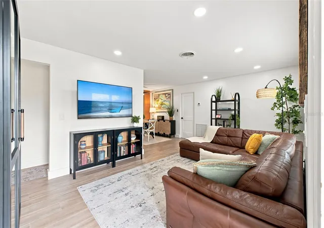 Photo 3 of Single family home for sale at 2048 Jefferson Ave, Dunedin, FL 34698 | MLS# TB8531130 | Listing updated on 2026-09-05