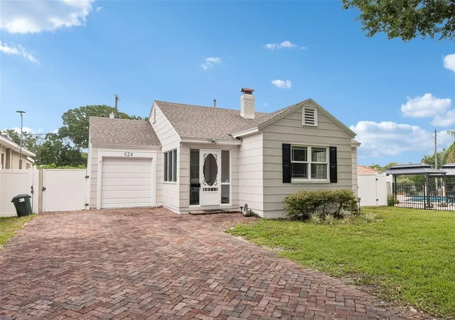 Photo 1 of Single family home for sale at 624 Kerneywood St, Lakeland, FL 33803 | MLS# L4963653 | Listing updated on 2026-09-04