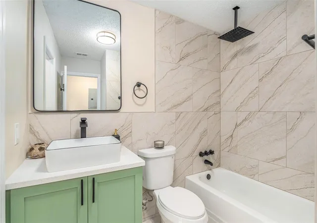 Photo 3 of Condo for sale at 3822 Cortez Dr #D, Tampa, FL 33614 | MLS# TB8531137 | Listing updated on 2026-07-22