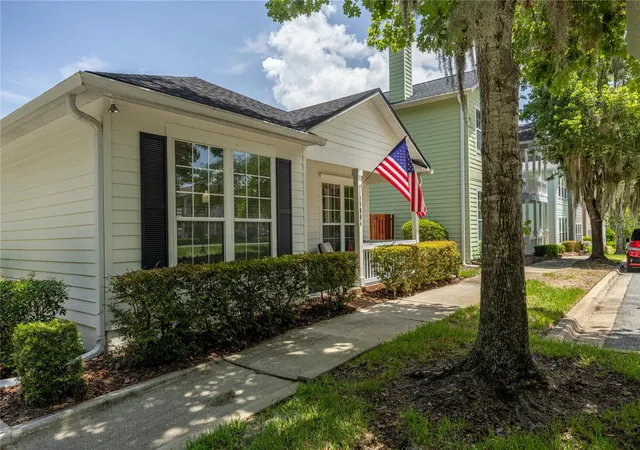 3rd image of 11684 Nw 18Th Pl, Gainesville, FL 32606 | MLS# GC542115