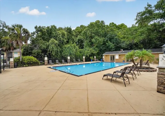 Listing Photo 2 - Condo for sale in building located at 13405 Arbor Pointe Cir, Tampa, FL 33617 - Unit #104