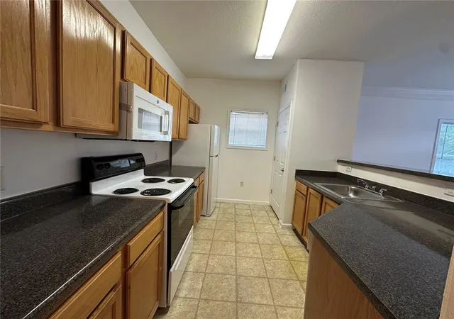 Photo 3 of Condo for sale at 4802 51st Street W #622, Bradenton, FL 34210 | MLS# A4700593 | Listing updated on 2026-09-20